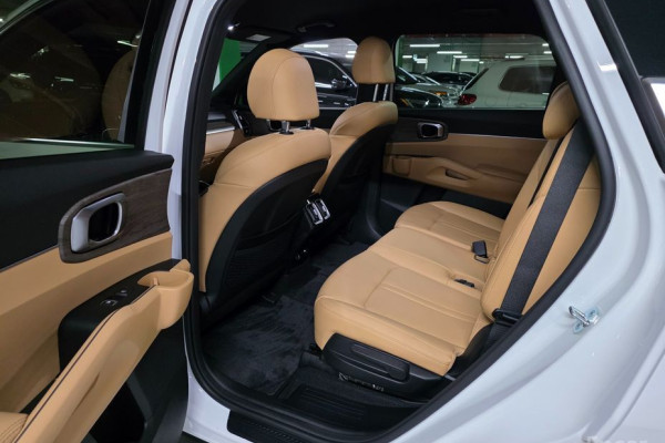 2022 Kia Sorento с пробегом 22 571 км