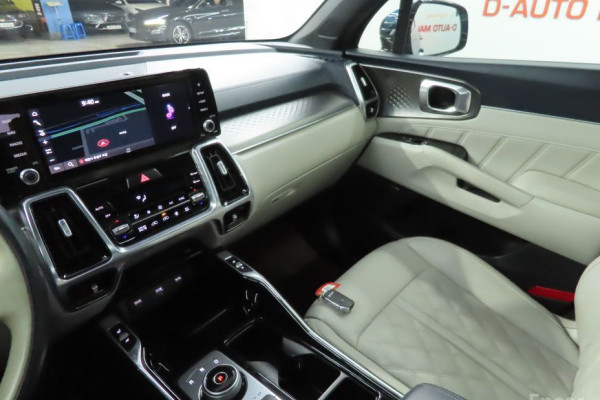 2022 Kia Sorento с пробегом 126 701 км