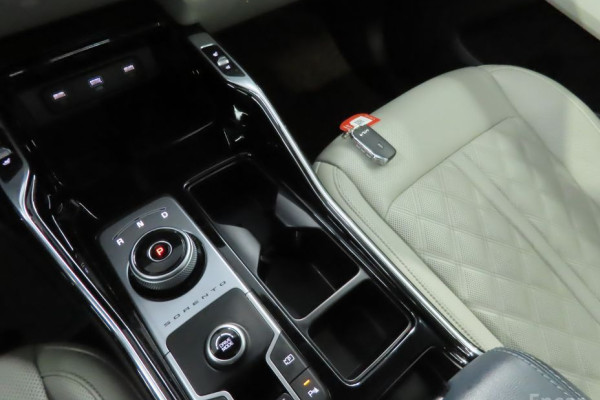 2022 Kia Sorento с пробегом 126 701 км