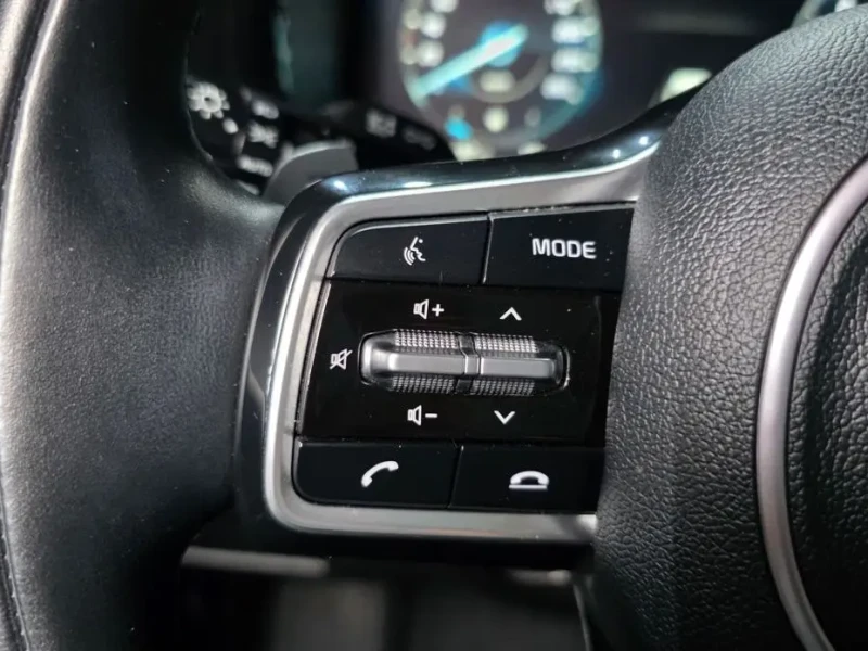 2023 Kia Sorento с пробегом 73 876 км
