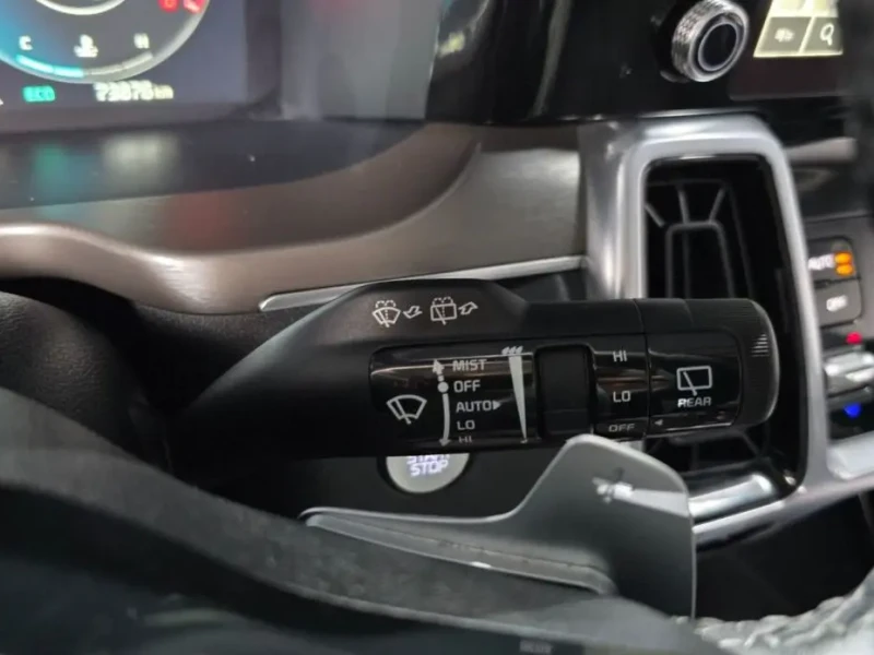 2023 Kia Sorento с пробегом 73 876 км