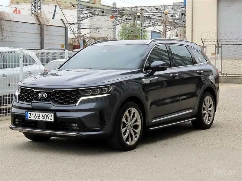 2021 Kia Sorento с пробегом 14 594 км