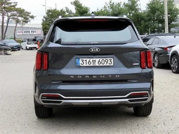 2021 Kia Sorento с пробегом 14 594 км