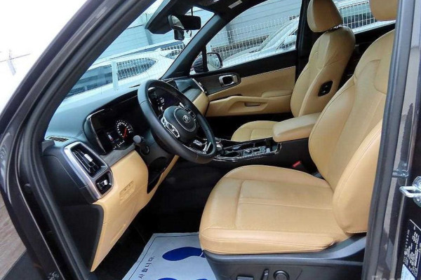 2021 Kia Sorento с пробегом 14 594 км