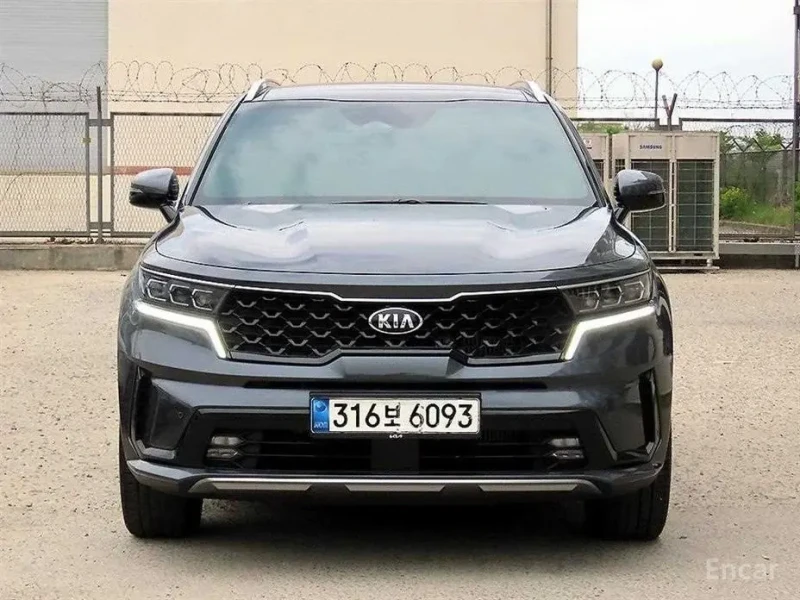 2021 Kia Sorento с пробегом 14 594 км