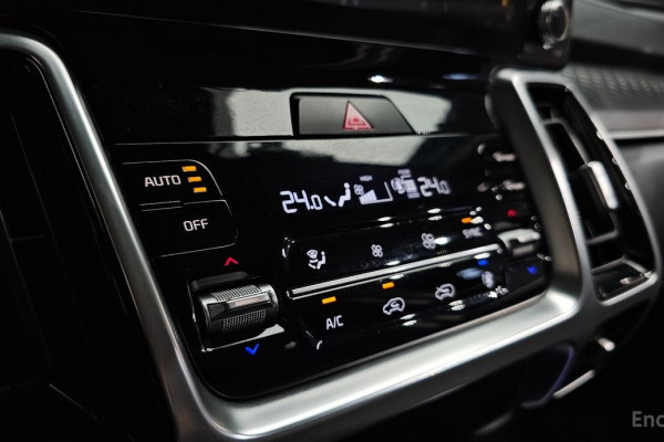 2021 Kia Sorento с пробегом 76 393 км