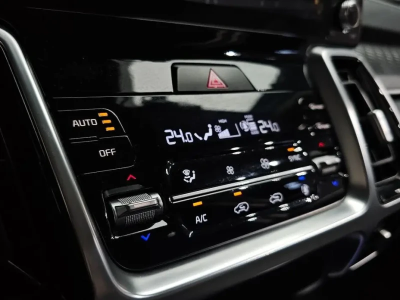 2021 Kia Sorento с пробегом 76 393 км