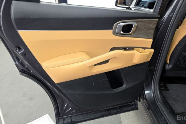 2021 Kia Sorento с пробегом 48 006 км