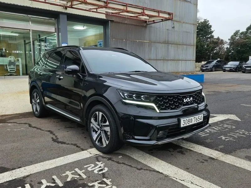 2023 Kia Sorento с пробегом 128 604 км