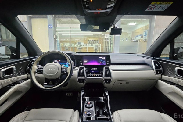 2023 Kia Sorento с пробегом 128 604 км