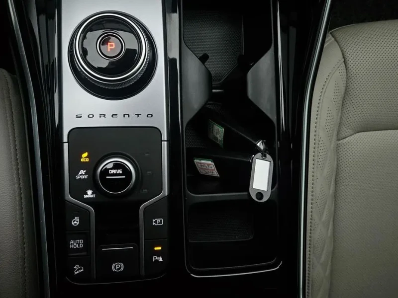 2023 Kia Sorento с пробегом 128 604 км