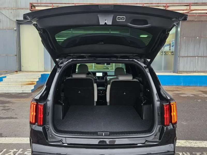 2023 Kia Sorento с пробегом 128 604 км