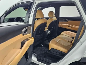 2022 Kia Sorento с пробегом 84 640 км