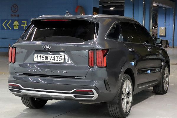 2020 Kia Sorento с пробегом 81 020 км