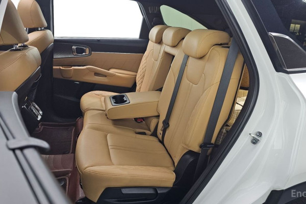 2022 Kia Sorento с пробегом 72 913 км