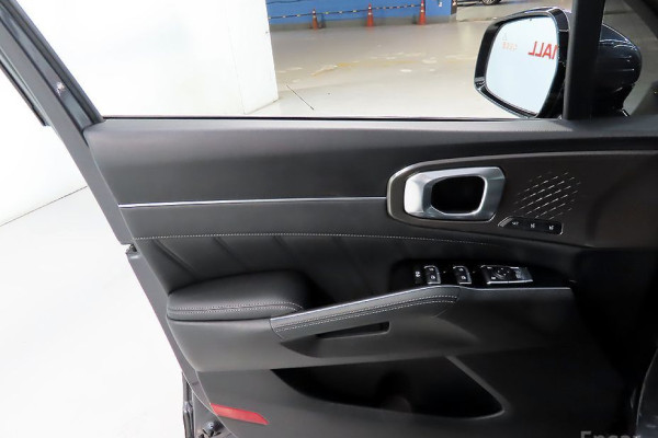 2020 Kia Sorento с пробегом 81 020 км