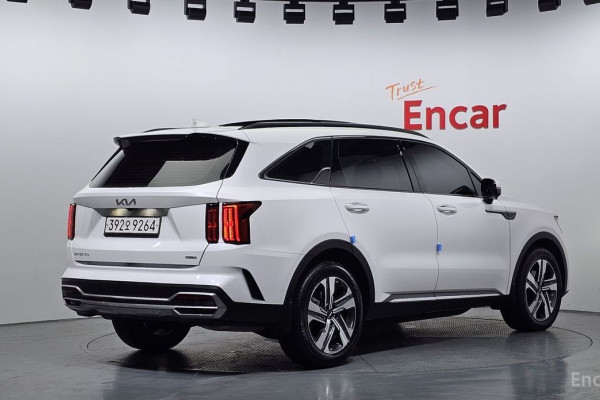 2023 Kia Sorento с пробегом 46 450 км