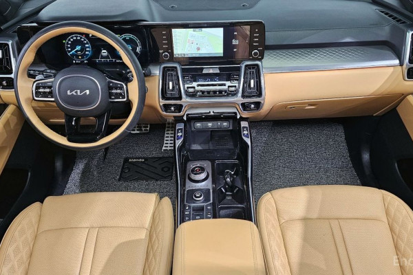 2023 Kia Sorento с пробегом 46 450 км