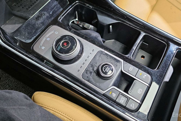 2023 Kia Sorento с пробегом 46 450 км