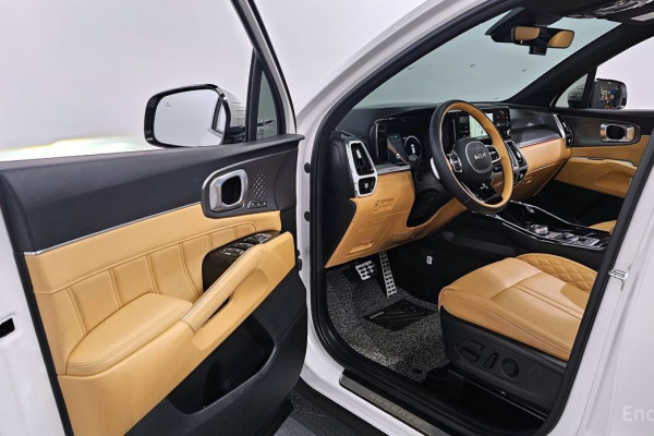 2023 Kia Sorento с пробегом 46 450 км