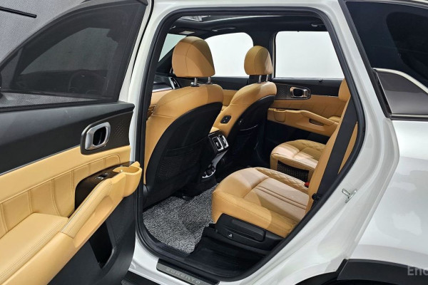 2023 Kia Sorento с пробегом 46 450 км