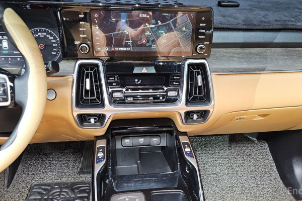 2022 Kia Sorento с пробегом 49 801 км