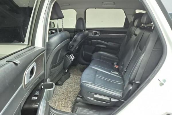 2022 Kia Sorento с пробегом 122 633 км