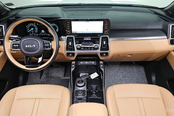 2023 Kia Sorento с пробегом 106 559 км