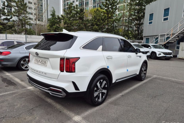 2021 Kia Sorento с пробегом 114 073 км