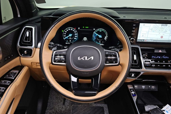 2023 Kia Sorento с пробегом 106 559 км