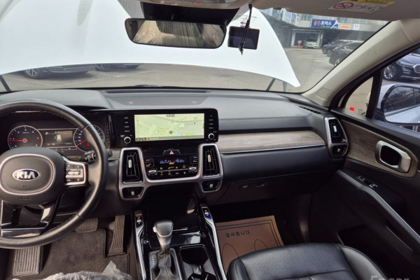 2021 Kia Sorento с пробегом 114 073 км