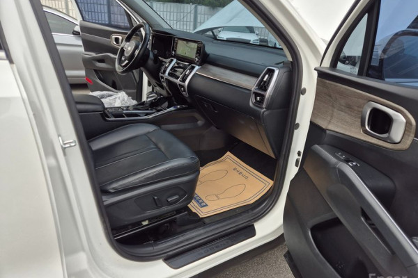 2021 Kia Sorento с пробегом 114 073 км