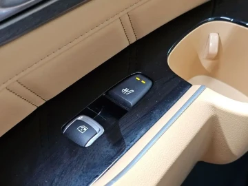 2023 Kia Sorento с пробегом 106 559 км