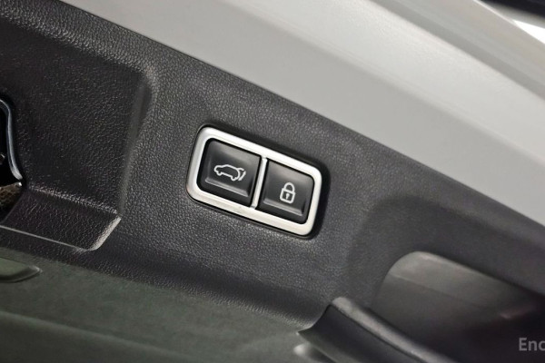 2023 Kia Sorento с пробегом 106 559 км