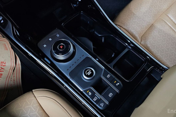 2023 Kia Sorento с пробегом 34 271 км