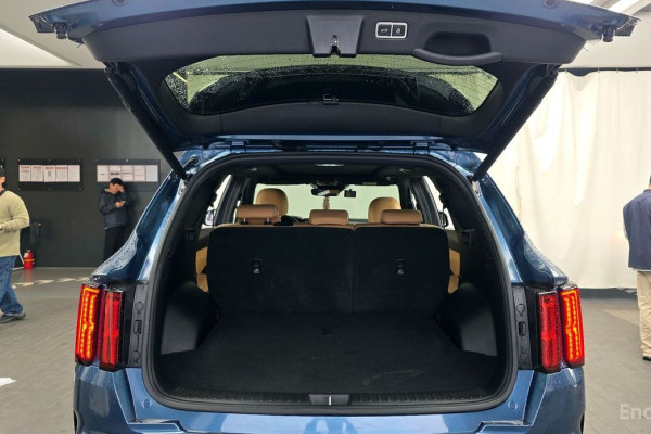 2022 Kia Sorento с пробегом 49 096 км