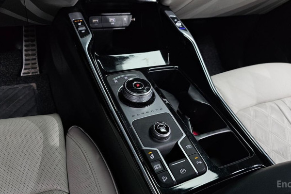 2023 Kia Sorento с пробегом 115 248 км