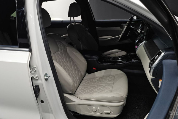 2023 Kia Sorento с пробегом 115 248 км