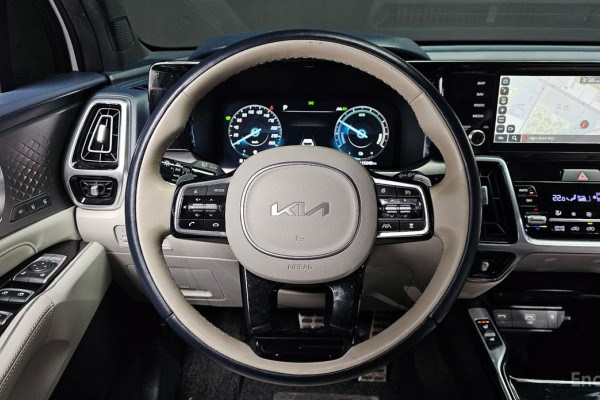 2023 Kia Sorento с пробегом 115 248 км