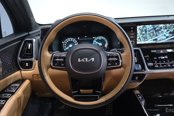 2023 Kia Sorento с пробегом 31 914 км