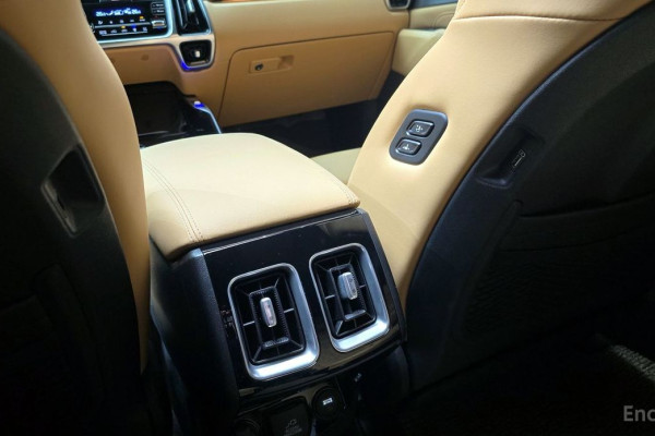 2020 Kia Sorento с пробегом 67 637 км