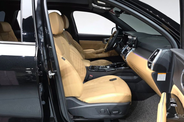 2023 Kia Sorento с пробегом 31 914 км