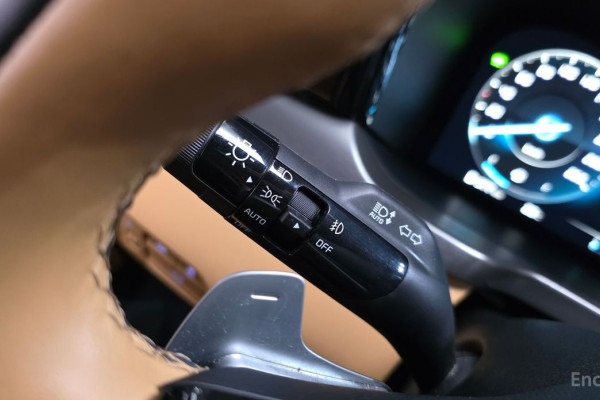 2023 Kia Sorento с пробегом 31 914 км