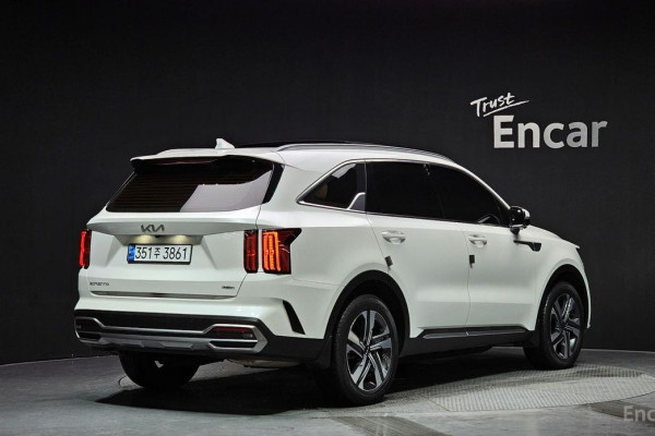 2023 Kia Sorento с пробегом 33 669 км