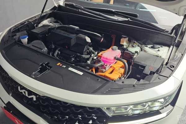 2023 Kia Sorento с пробегом 33 669 км