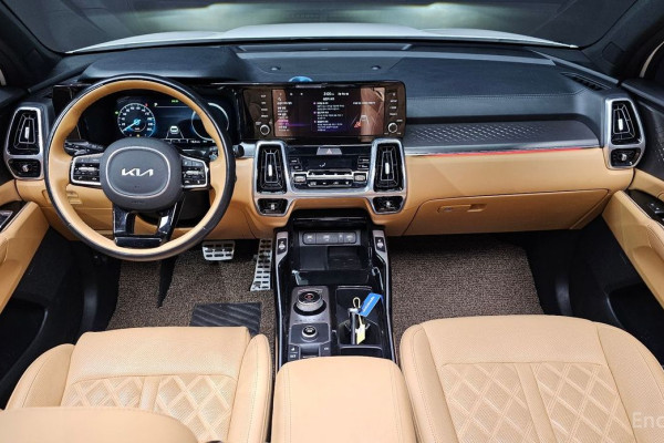 2023 Kia Sorento с пробегом 33 669 км