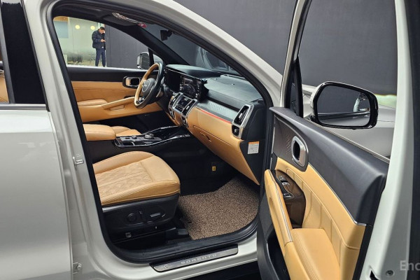 2023 Kia Sorento с пробегом 33 669 км