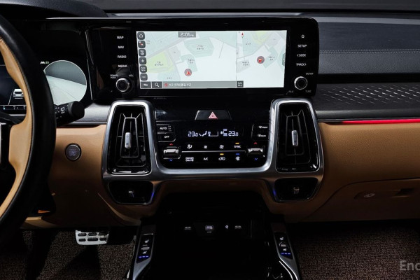 2023 Kia Sorento с пробегом 33 669 км