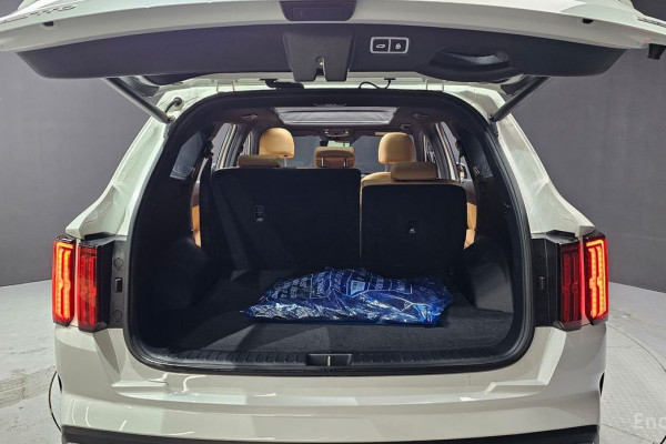 2023 Kia Sorento с пробегом 33 669 км