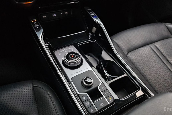 2022 Kia Sorento с пробегом 43 983 км